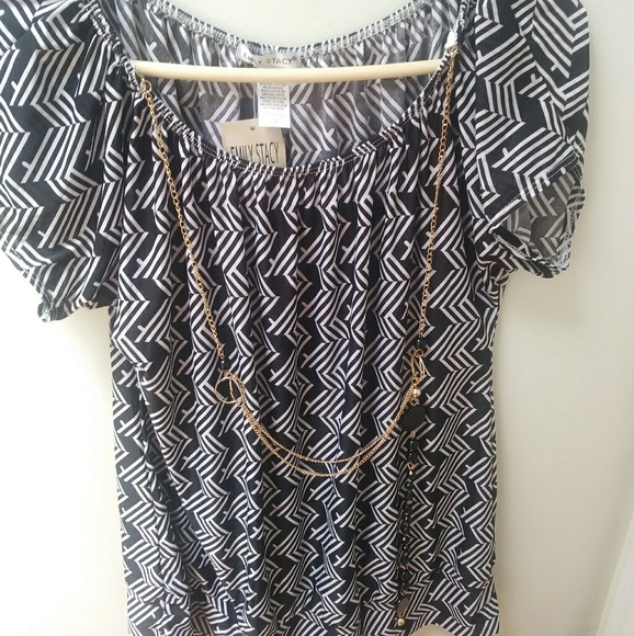 emily stacy Tops - Beutiful emily Stacy top size 2x